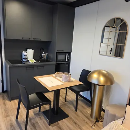 La Roseraie - Tiny House- Sacha - Terrain Particulier Et Non Abbecourt (Aisne)